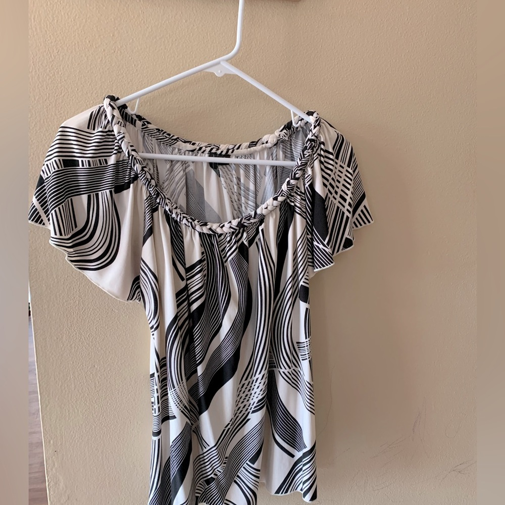 Jennifer Lloyd Short Sleeve Women’s Top